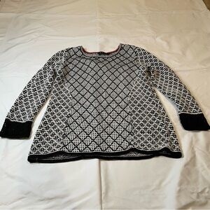 ZOZO Black & White Geometric Knit Top Medium